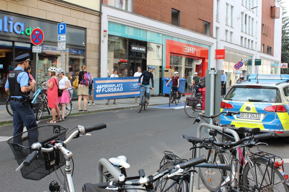 Radfahren oder parken? DRESDNER STADTTEILZEITUNGEN